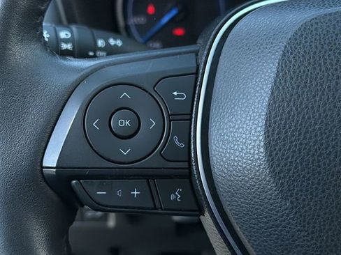 Used 2020 Toyota RAV4 Limited image 29