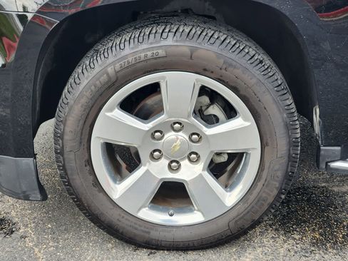 Used 2019 Chevrolet Tahoe Premier RWD image 9