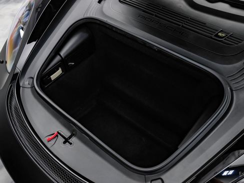 Used 2021 Porsche 718 Cayman GT4 RWD image 98