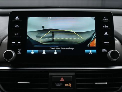 Used 2020 Honda Accord EX image 29