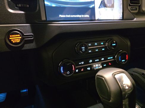 New 2026 Ford Bronco Raptor AWD/4WD image 19