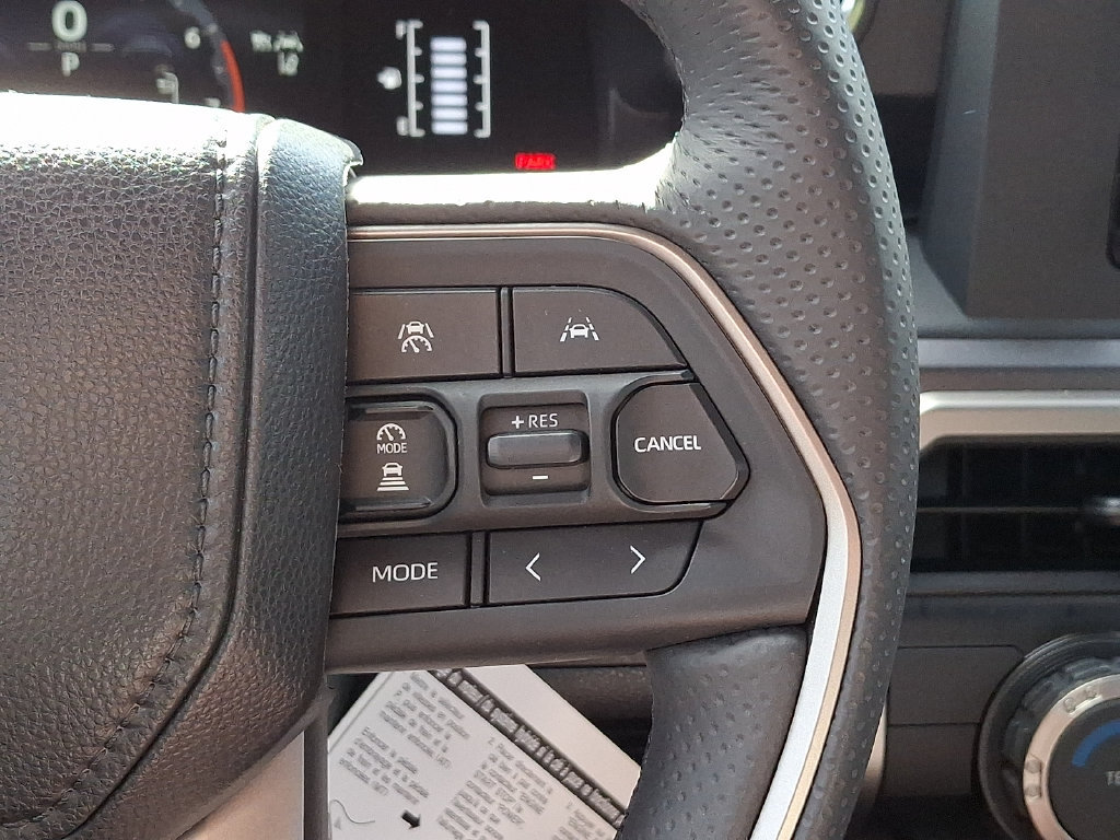 Used 2026 Toyota 4Runner SR5 AWD/4WD image 23