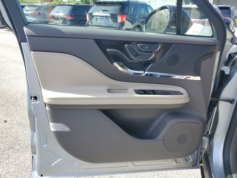 Certified 2023 Lincoln Corsair Standard image 15