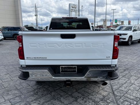Used 2025 Chevrolet Silverado 2500 LT w/ Convenience Package AWD/4WD image 6