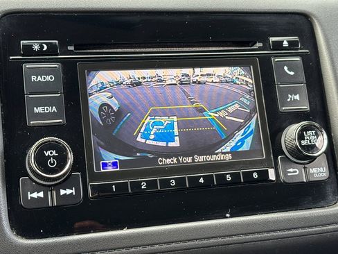 Used 2020 Honda HR-V LX image 24