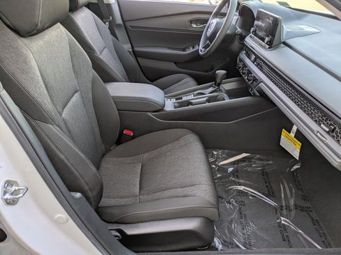 Certified 2025 Honda Accord SE image 21