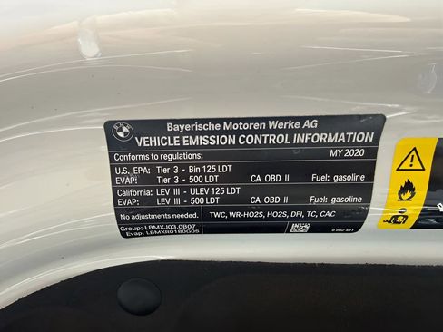 Used 2020 BMW X7 xDrive40i w/ Premium Package AWD/4WD image 40