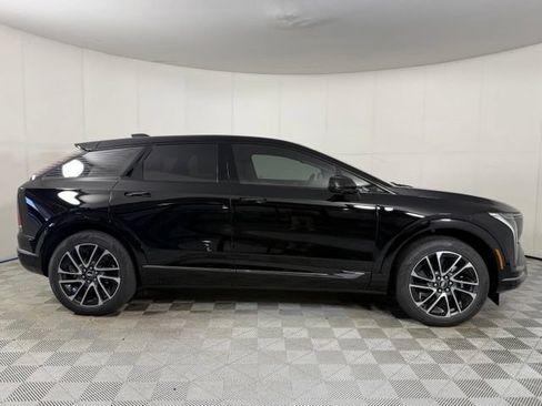 Used 2026 Cadillac Optiq Sport 1 RWD image 7