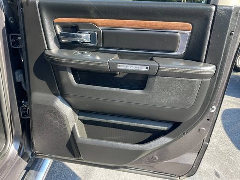 Used 2017 RAM 1500 Laramie AWD/4WD image 20