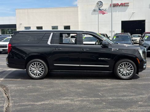 Used 2025 GMC Yukon XL Denali AWD/4WD image 4