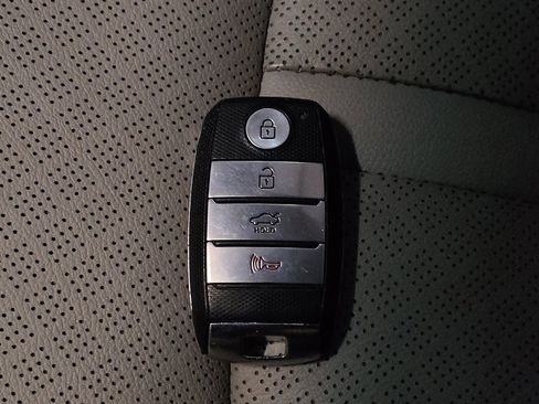 Used 2016 Kia Optima EX image 32