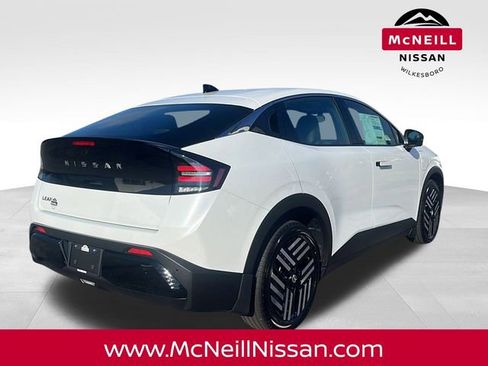 New 2026 Nissan Leaf SV+ w/ Floor Mat Package (SV+) image 7