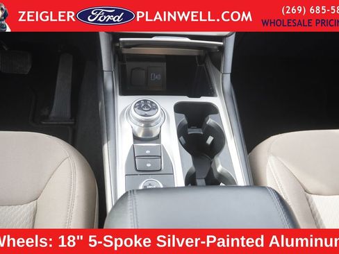 Used 2023 Ford Explorer 4WD image 17