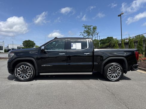 Used 2023 GMC Sierra 1500 Denali Ultimate AWD/4WD image 9
