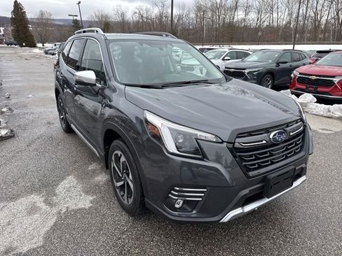 Used 2024 Subaru Forester Touring AWD/4WD image 9