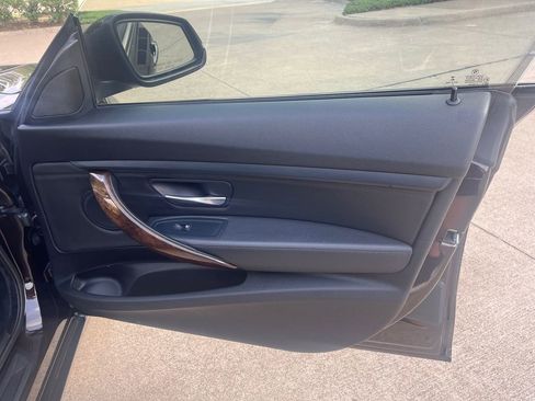 Used 2015 BMW 328i Gran Turismo xDrive image 16
