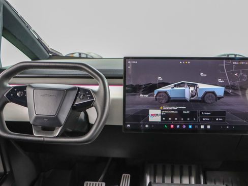 Used 2024 Tesla Cybertruck AWD Crew Cab image 16
