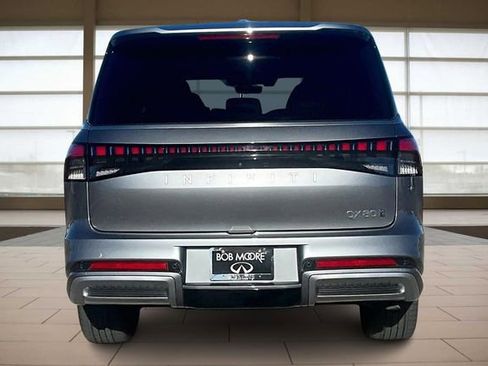 Certified 2025 INFINITI QX80 Sensory image 4