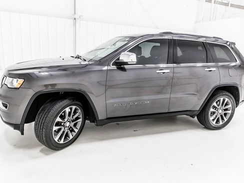 Used 2018 Jeep Grand Cherokee Limited RWD image 3