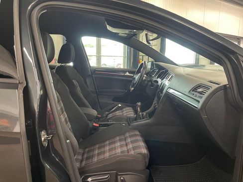 Used 2017 Volkswagen GTI 4-Door FWD image 55