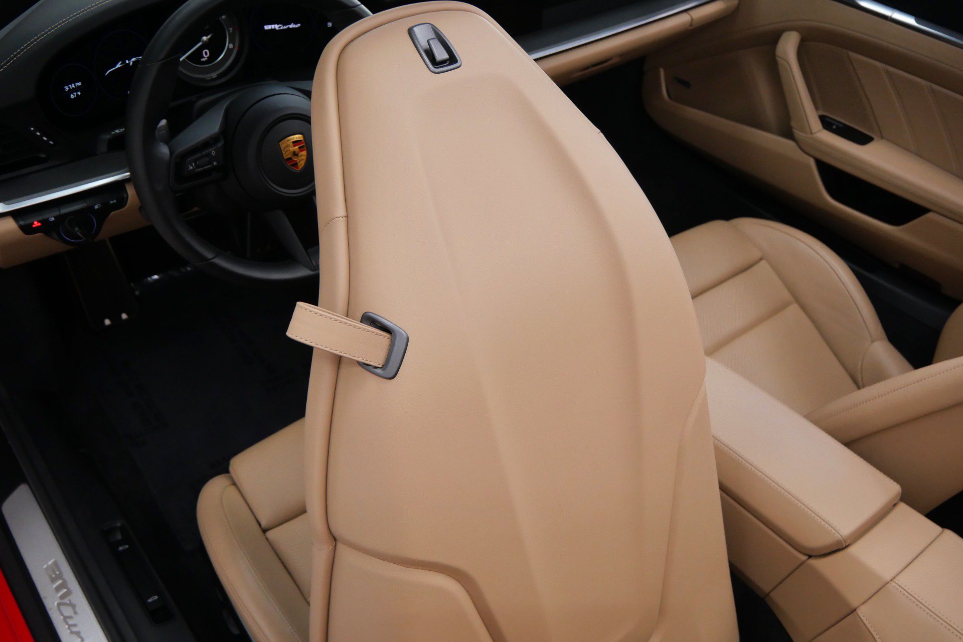 Used 2023 Porsche 911 Cabriolet AWD/4WD image 25
