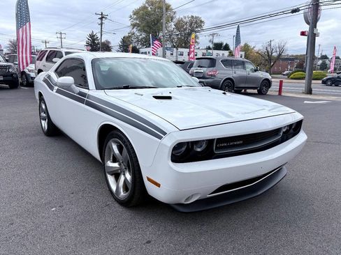 Used 2012 Dodge Challenger R/T w/ Electronics Convenience Group image 8
