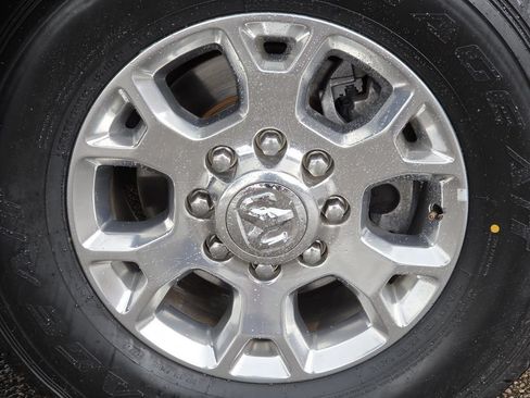 Used 2024 RAM 2500 Laramie w/ Safety Group AWD/4WD image 11