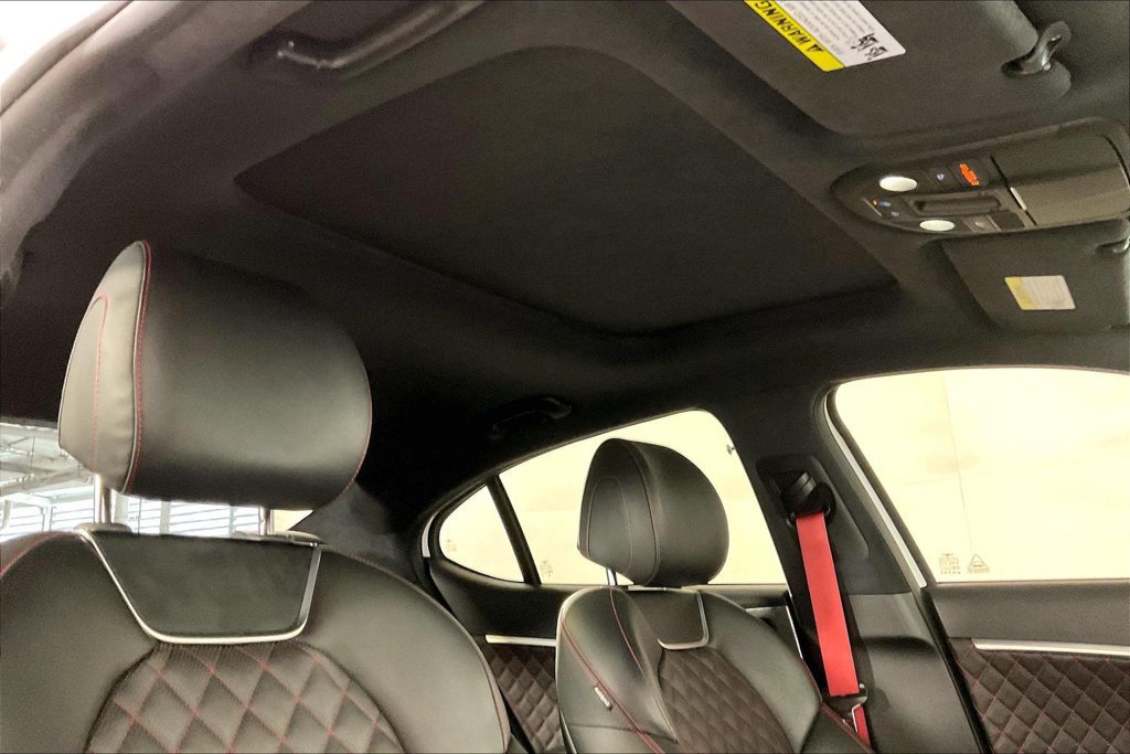 Used 2023 Genesis G70 3.3T w/ Sport Prestige Package RWD image 29