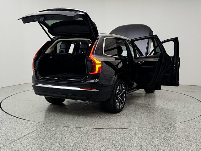 Certified 2026 Volvo XC90 B6 Ultra AWD/4WD image 11
