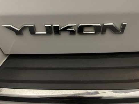 Used 2019 GMC Yukon Denali w/ Open Road Package image 25