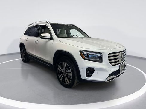 Certified 2026 Mercedes-Benz GLB 250 4MATIC image 5