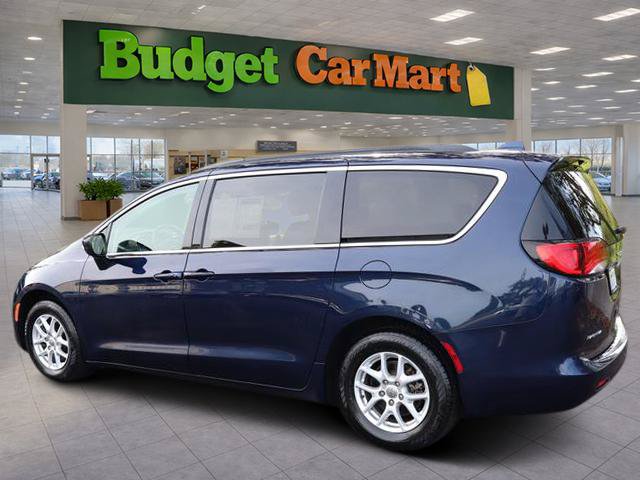 Used 2017 Chrysler Pacifica Touring FWD image 7