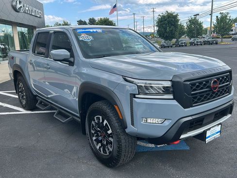 Used 2024 Nissan Frontier PRO-4X w/ Technology Package AWD/4WD image 9