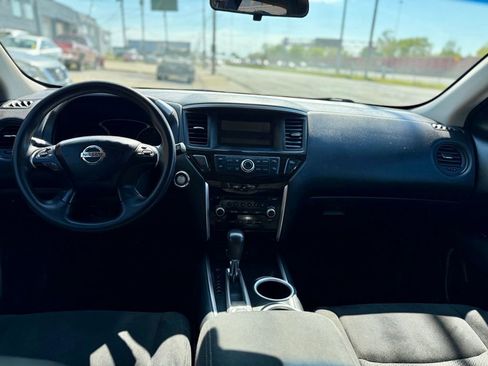 Used 2014 Nissan Pathfinder S AWD/4WD image 23