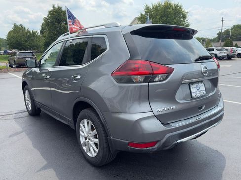 Used 2018 Nissan Rogue SV AWD/4WD image 7