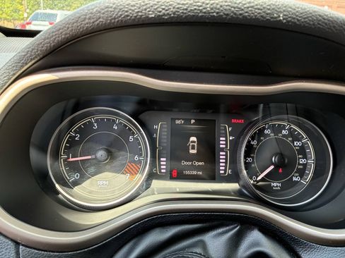 Used 2014 Jeep Cherokee Latitude FWD image 10