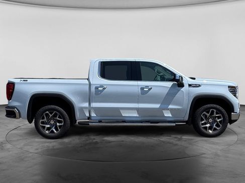 New 2026 GMC Sierra 1500 SLT w/ SLT Premium Plus Package AWD/4WD image 9