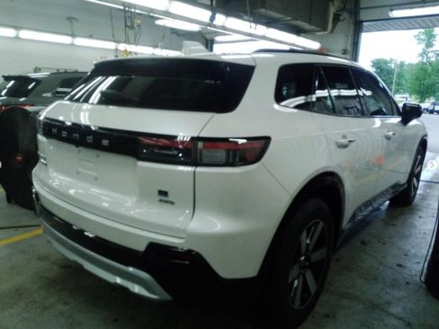 Used 2025 Honda Prologue Touring image 5