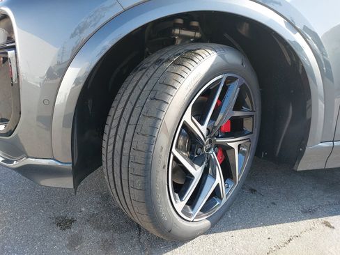 New 2027 Audi SQ6 e-tron Premium Plus AWD/4WD image 36