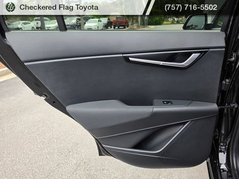 Used 2023 Kia Niro SX Touring FWD image 41