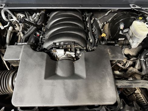 Used 2018 Chevrolet Tahoe LT AWD/4WD image 40