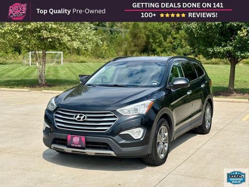 Used 2016 Hyundai Santa Fe SE AWD/4WD image 1
