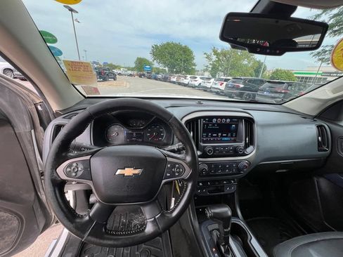 Used 2017 Chevrolet Colorado Z71 AWD/4WD image 32