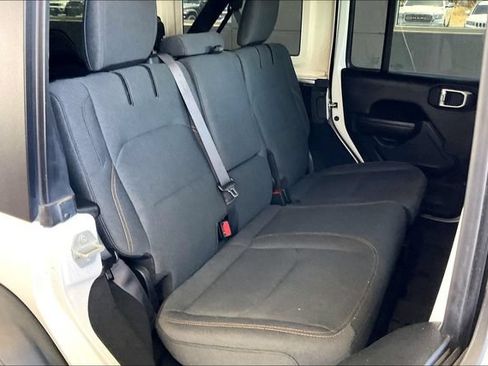 Used 2024 Jeep Wrangler Unlimited AWD/4WD image 26