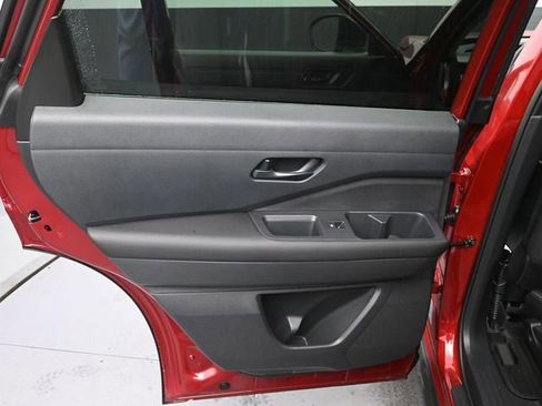 New 2026 Nissan Pathfinder SV image 27