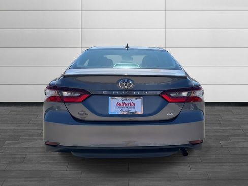 Used 2024 Toyota Camry LE image 4