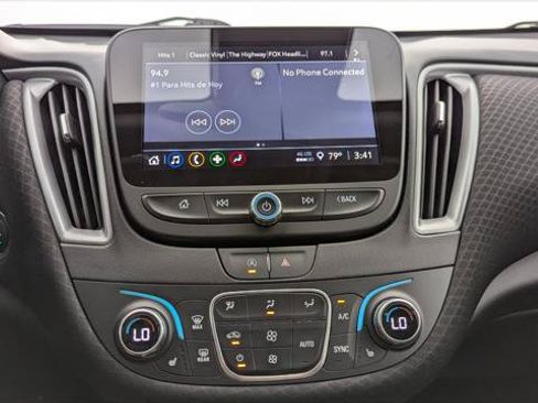 Used 2025 Chevrolet Malibu LT FWD image 27