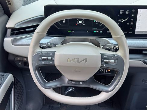 Used 2024 Kia EV9 Wind AWD/4WD image 20