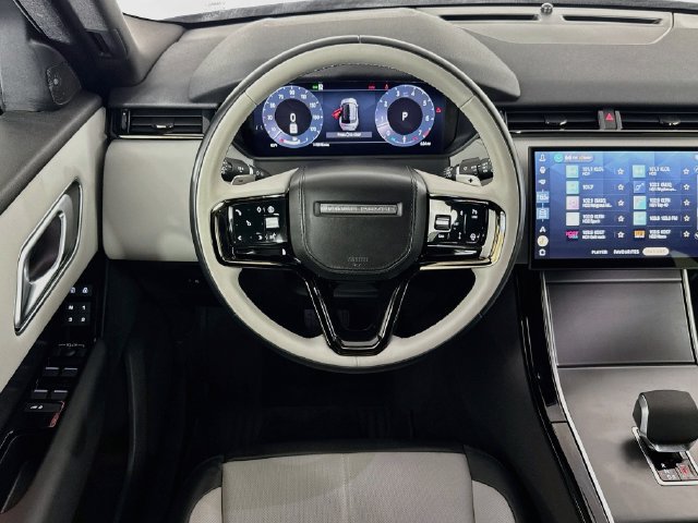 Used 2026 Land Rover Range Rover Velar S AWD/4WD image 13