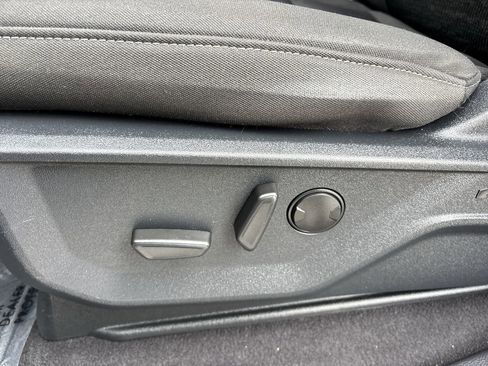 Used 2023 Ford F150 XLT w/ Equipment Group 302A High image 17